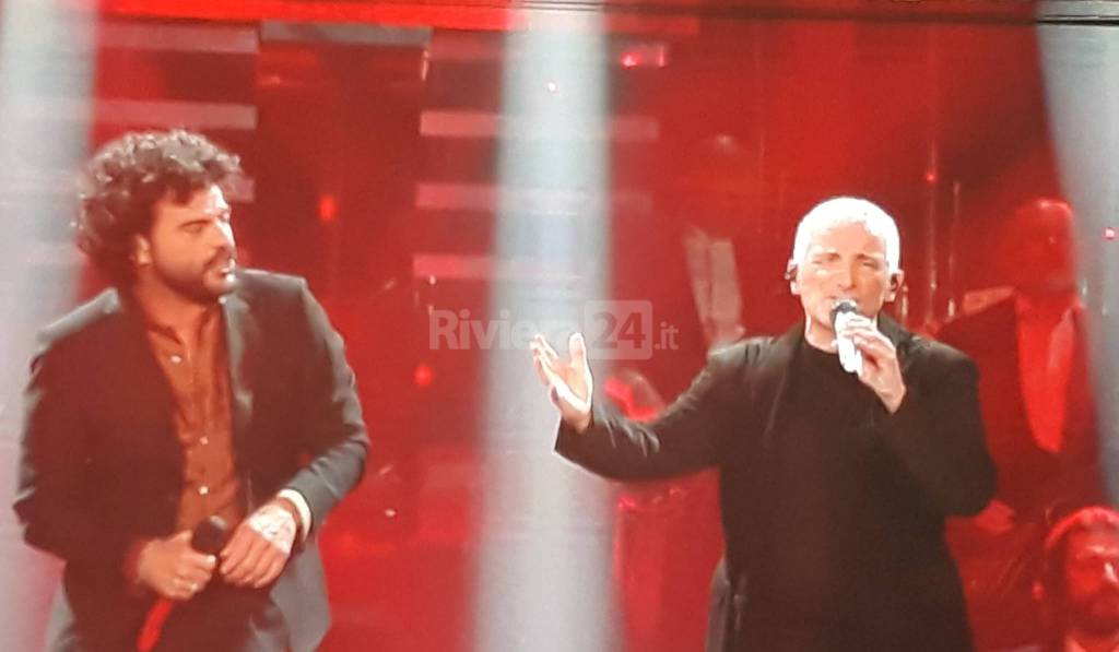 Musica, danza e poesia sul palco di #Sanremo2019 con Fabrizio Moro, Neri Marcoré e i ballerini Abbagnato e Vogel