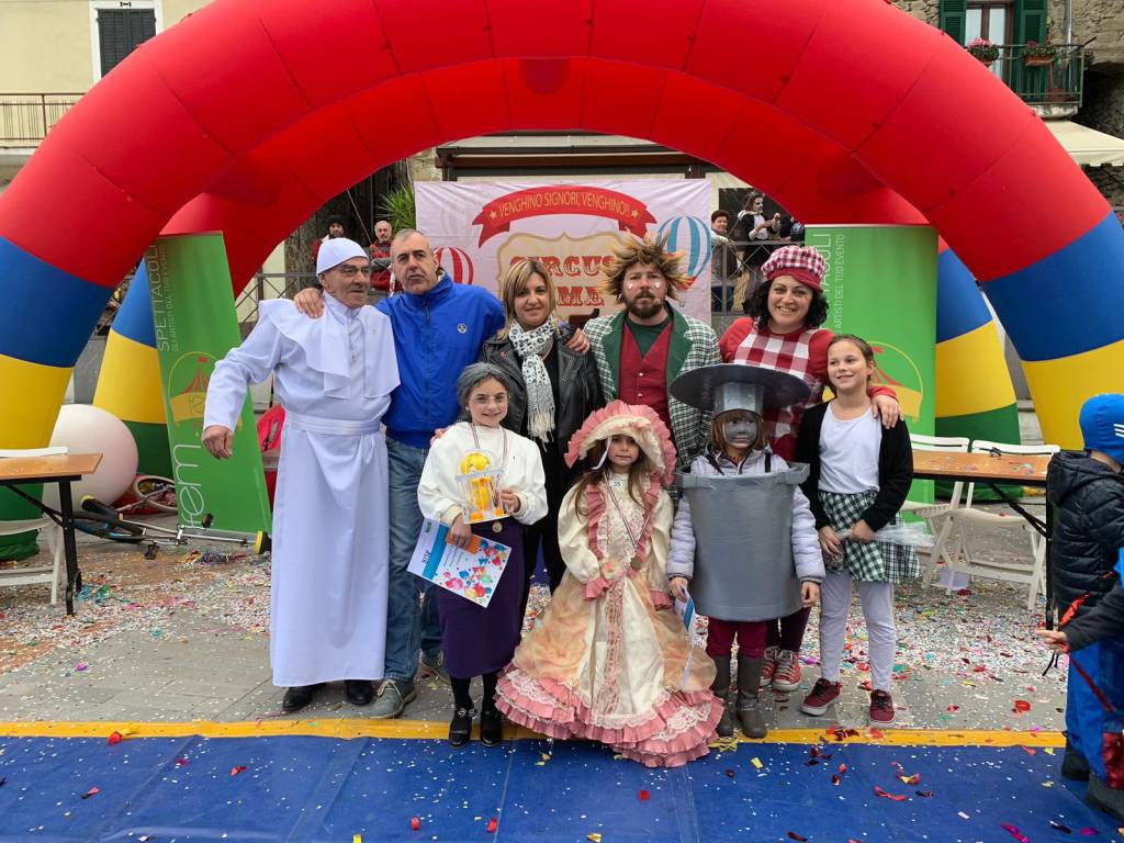 A Dolceacqua tanti bambini per la seconda edizione del carnevale