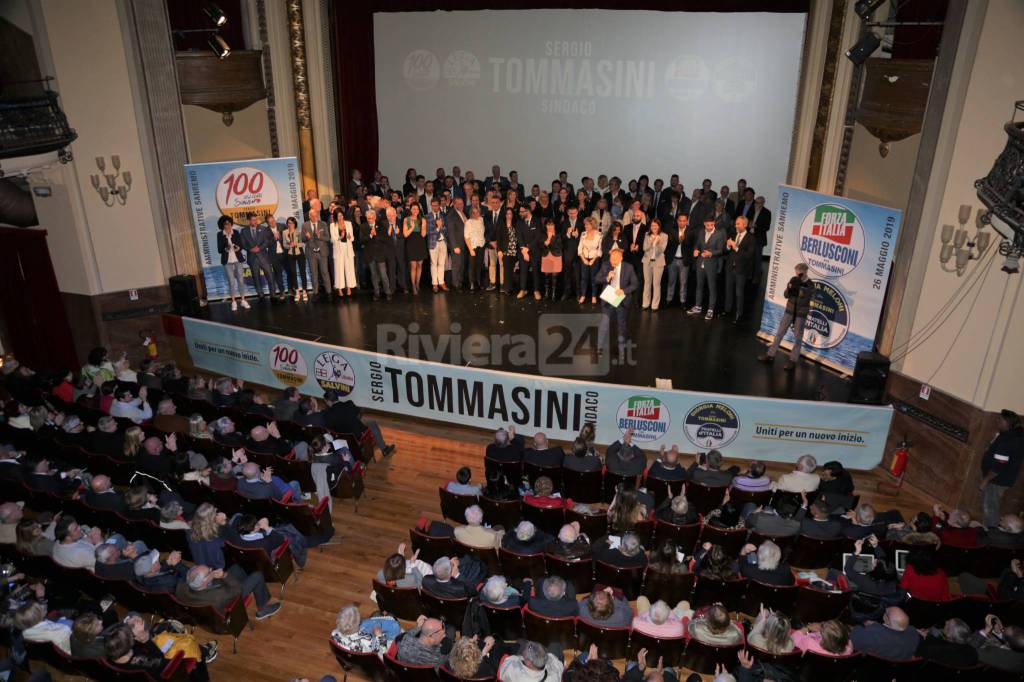 Bagno di folla per Sergio Tommasini, la convention al cinema Centrale