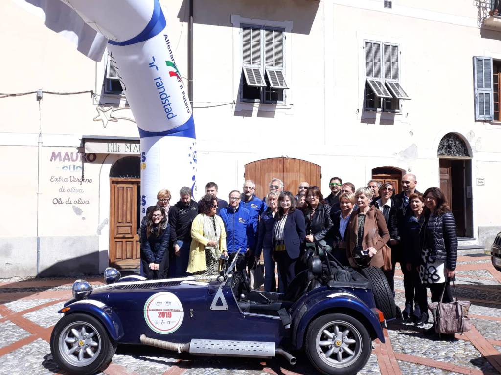 Il Grand Trail motoristico di 1600 km fa tappa a Dolceacqua, Viale: «L’Arco del Benessere promuove il territorio»