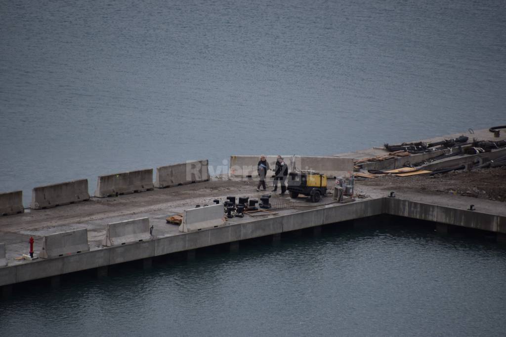 Ventimiglia, sopralluogo del nucleo carabinieri per la tutela del lavoro al porto dei monegaschi