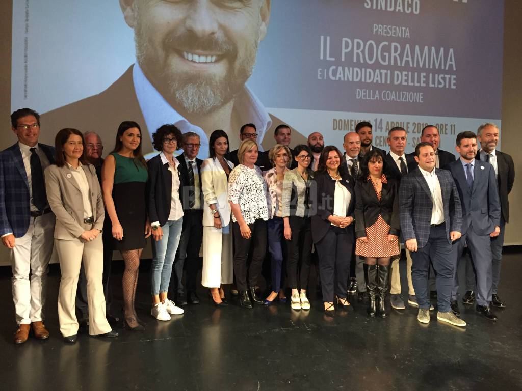 Bagno di folla per Sergio Tommasini, la convention al cinema Centrale