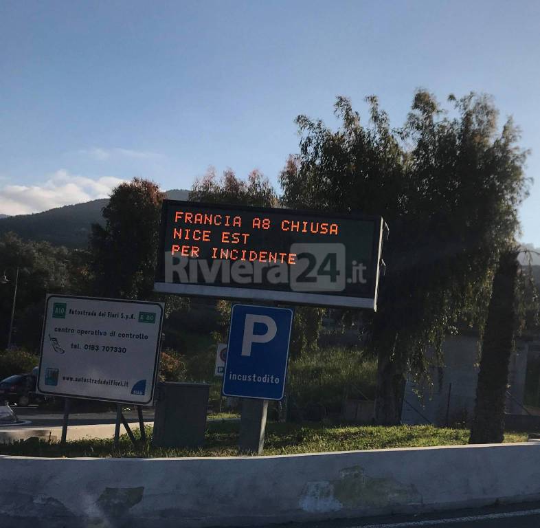 Francia, incidente sull’A8: chiusa l’uscita Nice est