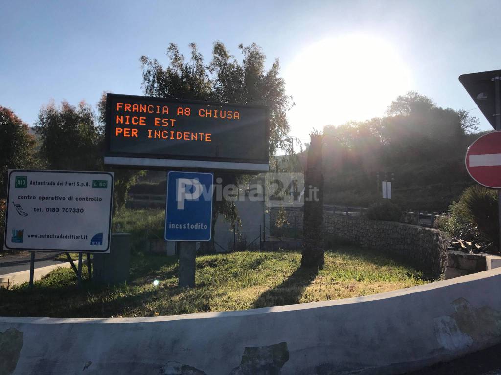 Francia, incidente sull’A8: chiusa l’uscita Nice est