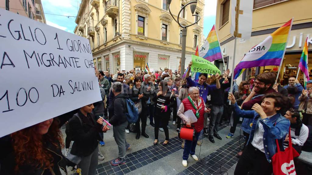 contromanifestazione salvini