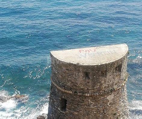 Imperia, lettore segnala lo stato di abbandono in cui versa la Torre di Prarola al Prino