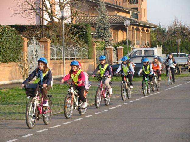 BiciBus e PediBus a Santo Stefano al Mare, coinvolti oltre 50 bambini della scuola primaria