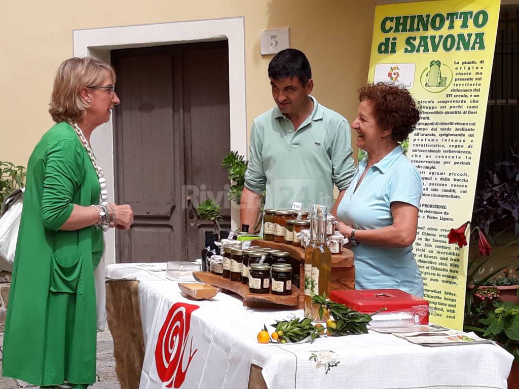 Vallebona, le immagini di “Verità, bugie e fior d’arancio”