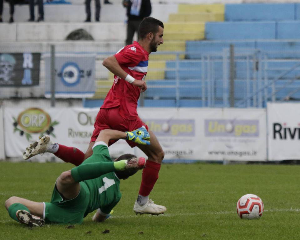 La Sanremese abbatte il Ligorna, Scalzi super si porta via il pallone