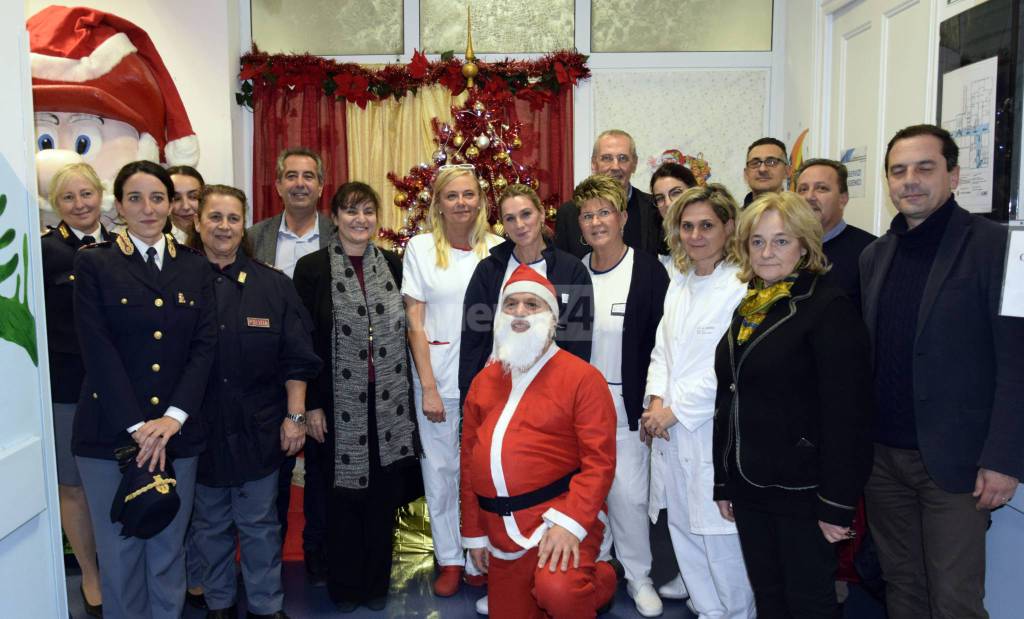 Babbo Natale della Questura alla Pediatria di Sanremo