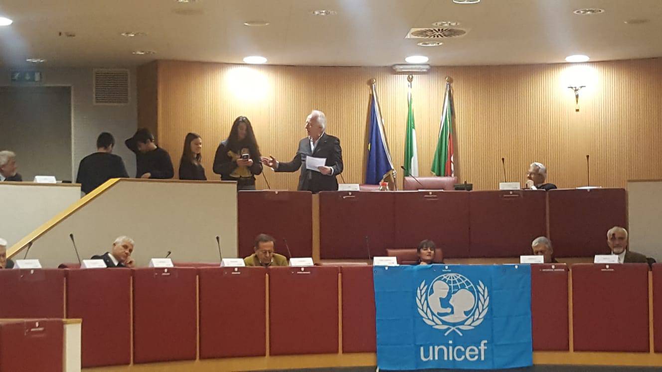 Anche gli studenti del consiglio comunale dei ragazzi di Ospedaletti all’incontro Unicef a Genova