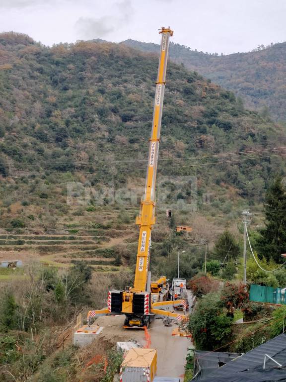 Rocchetta Nervina, è arrivato il ponte. Sarà pronto in una settimana