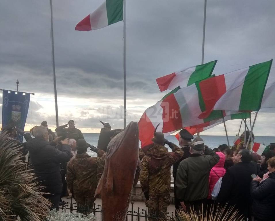 Giornata Nazionale della Bandiera, Vallecrosia omaggia il Tricolore Italiano: le immagini