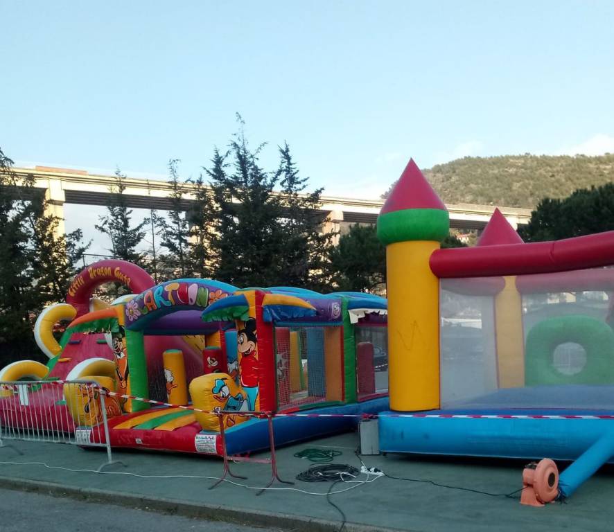 Giochi, calcio e gonfiabili alla Festa di Carnevale del Don Bosco Vallecrosia Intemelia