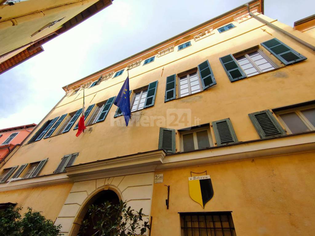 Riva Ligure, convocato consiglio comunale in via d’urgenza