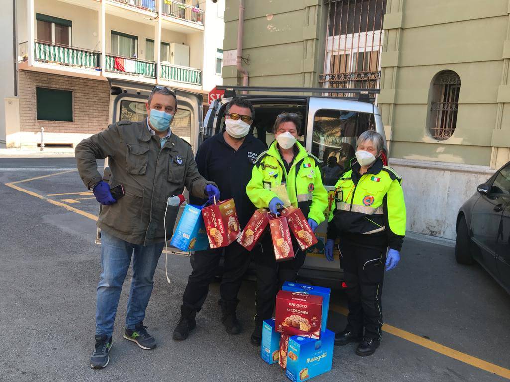 Fratelli d’Italia di Bordighera consegna colombe di Pasqua a protezione civile, forze dell’ordine e operatori sanitari