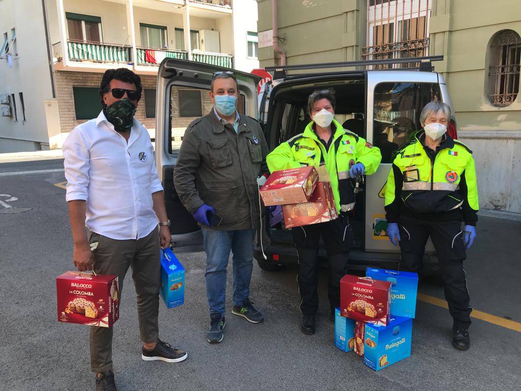 Fratelli d’Italia di Bordighera consegna colombe di Pasqua a protezione civile, forze dell’ordine e operatori sanitari