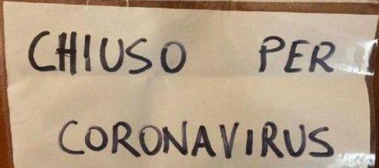 Coronavirus, serrande alzate e luci accese: il 1 maggio flash mob dei commercianti di Vallecrosia