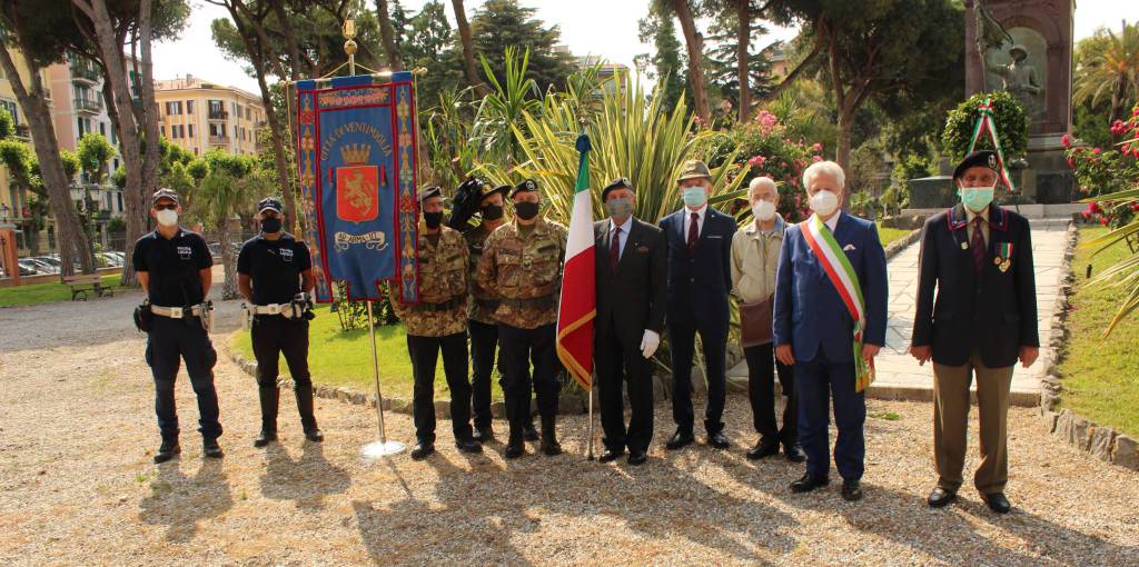 Ventimiglia, l’associazione nazionale di Genieri e Trasmettitori partecipa alla cerimonia del 2 giugno