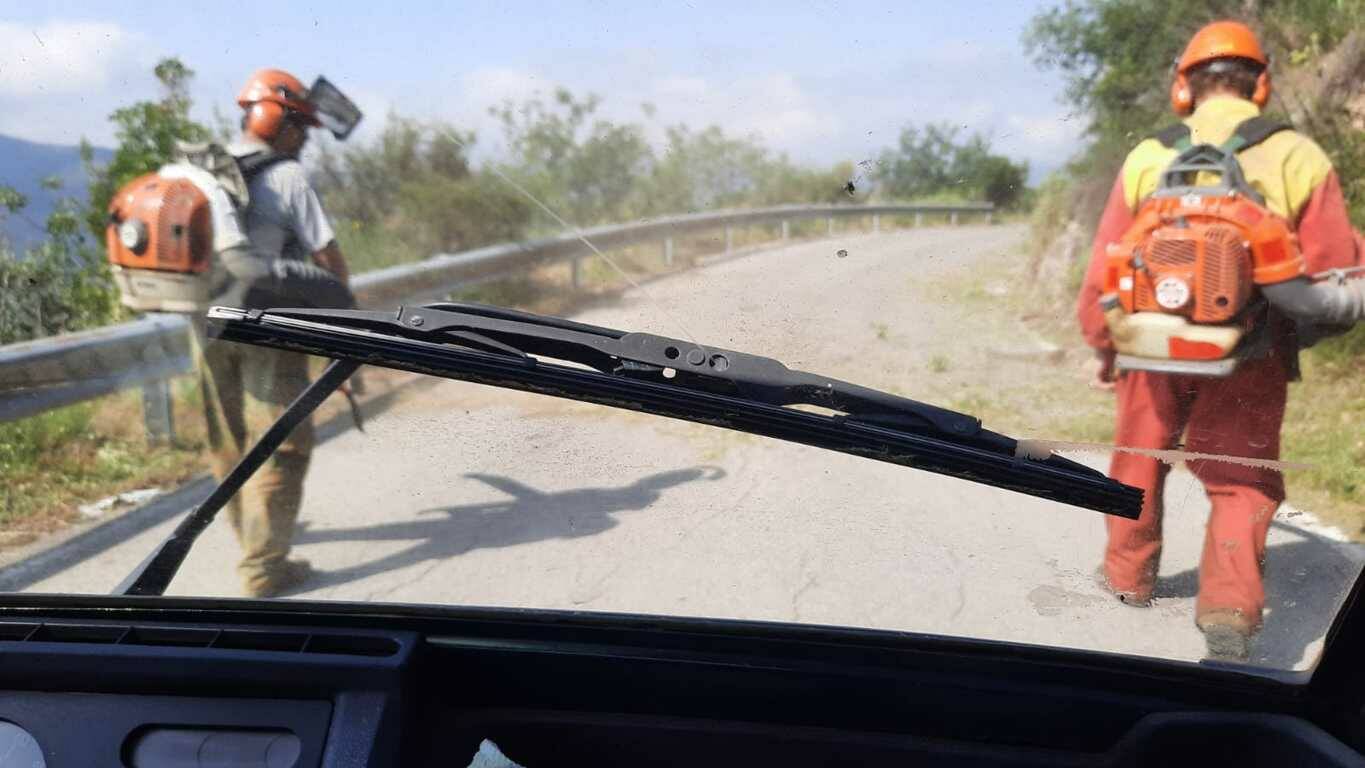 Bajardo, un gruppo di volontari pulisce le strade