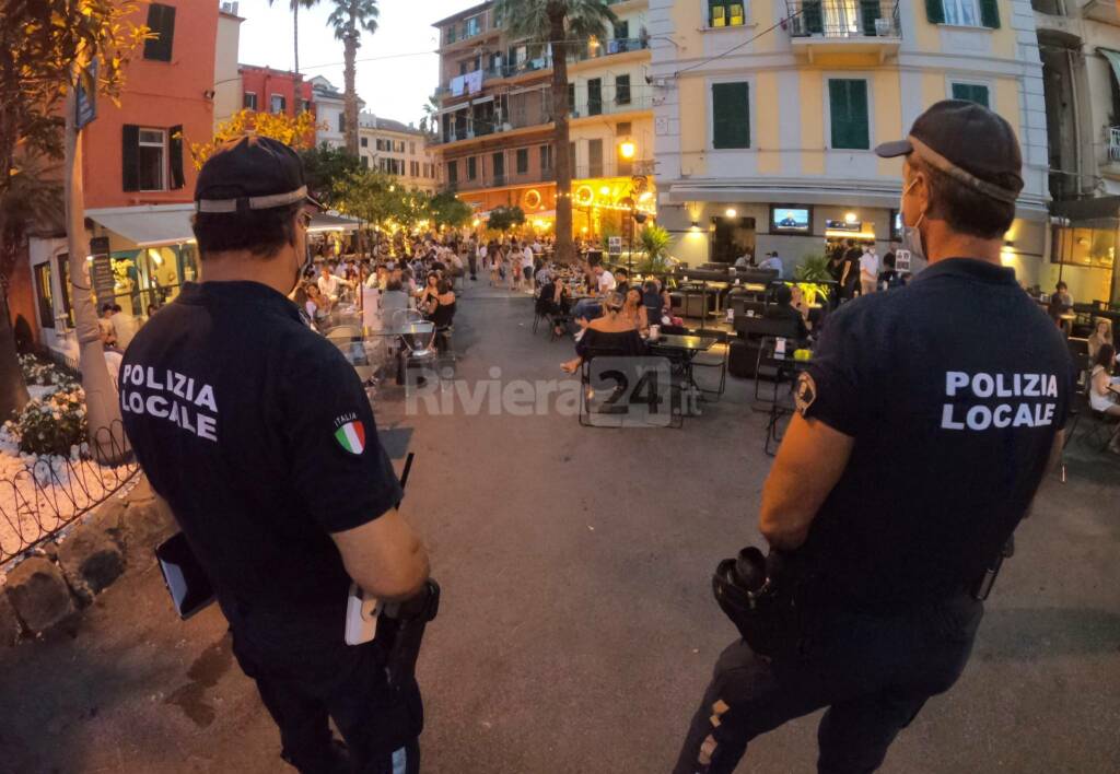 vigili urbani sanremo piazza bresca