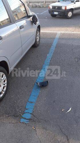 Bordighera, vandali di nuovo in azione: danneggiate auto nella notte