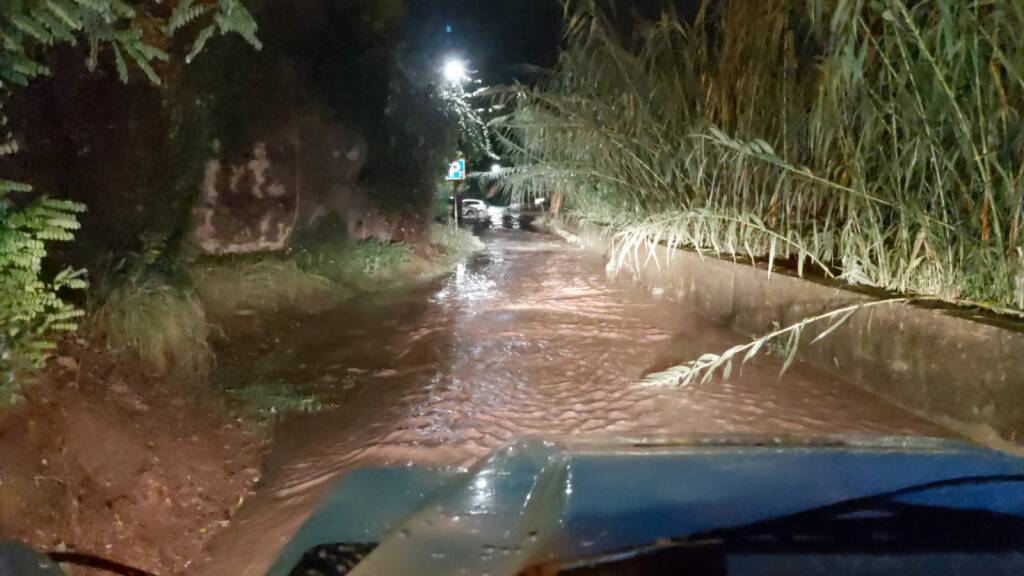 Maltempo, il fiume Nervia esonda a Dolceacqua