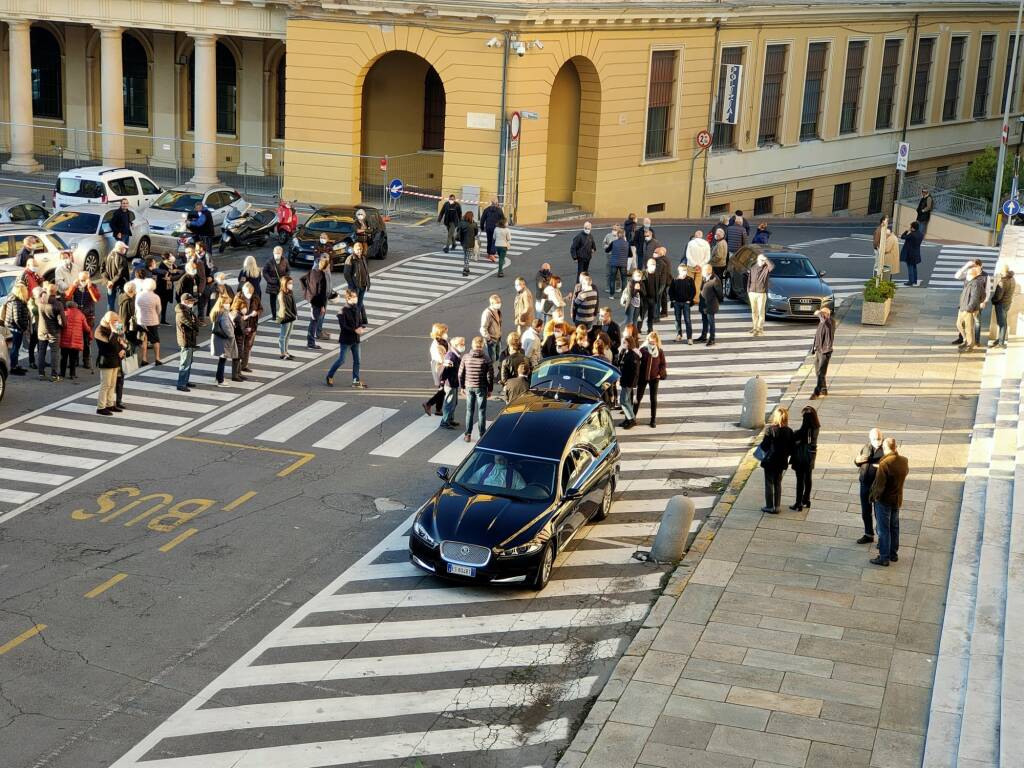 Imperia, la città ha dato l’ultimo saluto a Lorenzo “Cicciò” Lagorio