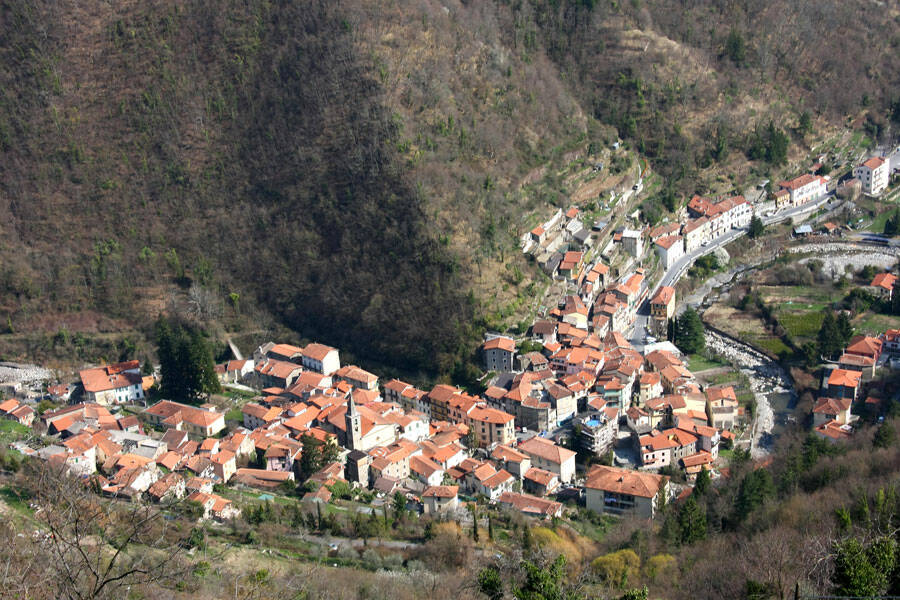 Molini di Triora new entry nel parco delle Alpi liguri, Alessandri: «Cresce la nostra famiglia. Ancora più protagonisti della rinascita del territorio»