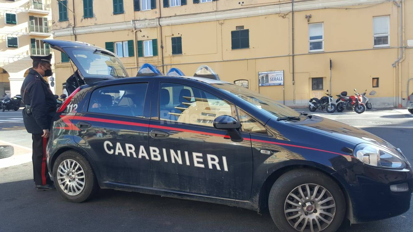 Pieve di Teco, dà fuoco al suo magazzino: arrestato per strage