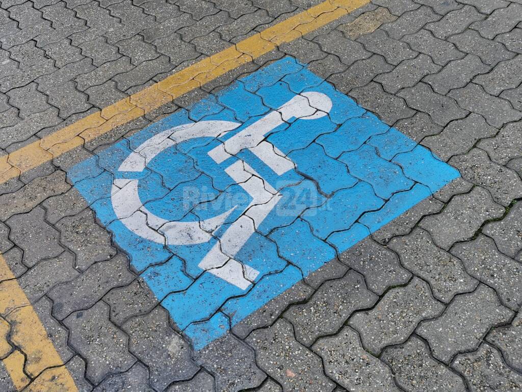 parcheggio disabili