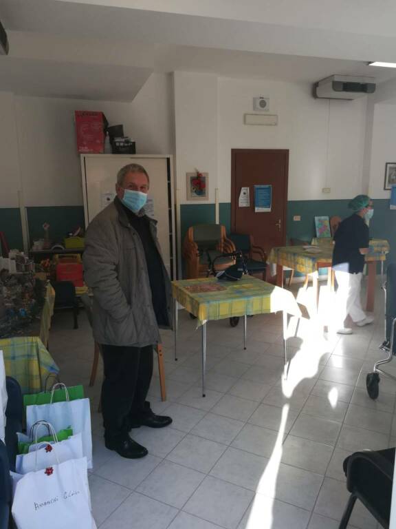 Pontedassio, Sindaco e consiglieri comunali in visita alla casa di riposo Opere Pie Agnesi per l’Epifania