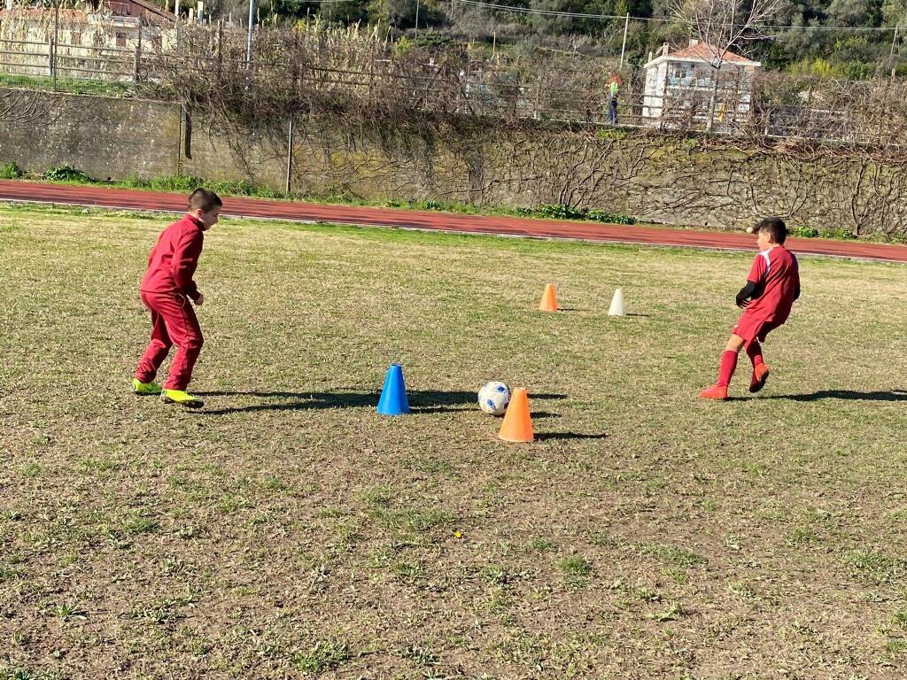 Calcio, giornata di perfezionamento tecnico individuale alla Polisportiva Vallecrosia Academy