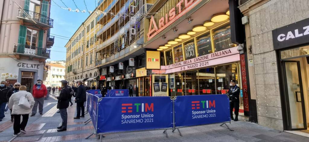 Festival, tutto pronto. Le regole e i consigli da seguire dentro e fuori dall’Ariston