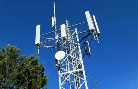 Sanremo, antenna 5G in via Bonmoschetto: in 200 per bloccarla