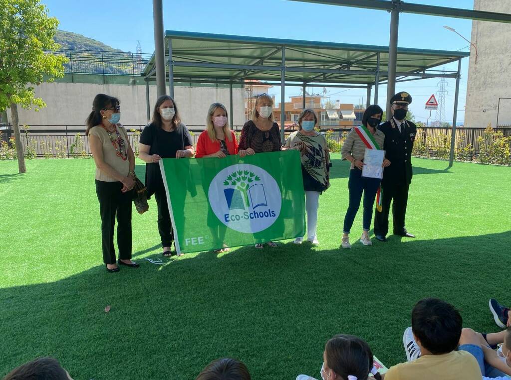 Consegna della Bandiera Verde agli istituti scolastici Pastonchi di Arma, Soleri di Taggia e Mazzini di Levà