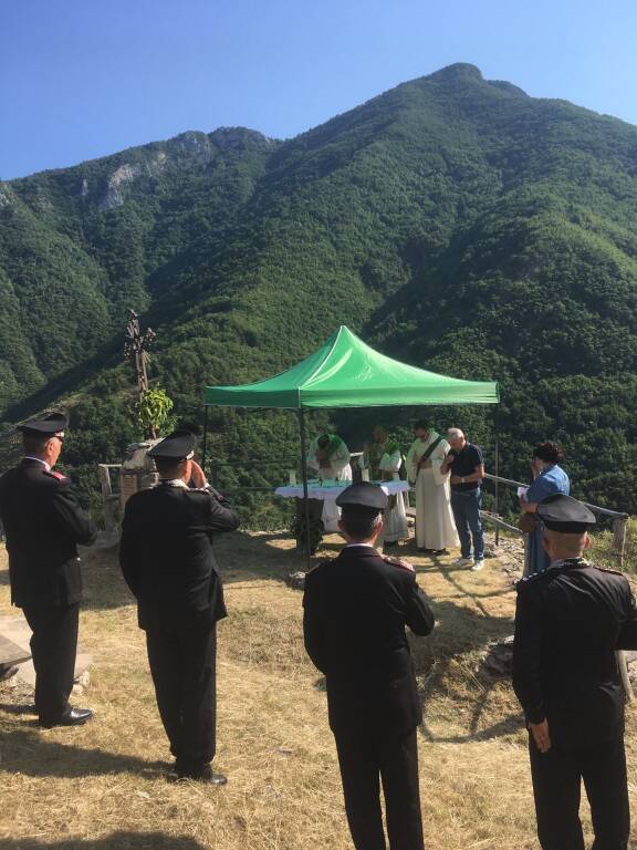 Creppo di Triora, celebrata messa per i carabinieri defunti