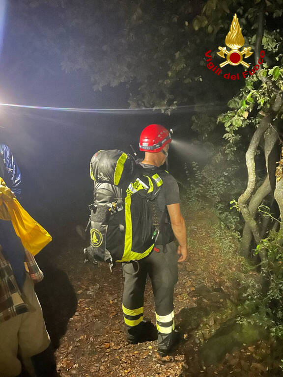 Rocchetta Nervina, coppia di turisti dispersa da ieri ritrovata nella notte dai vigili del fuoco