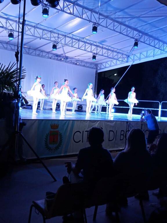 Ai giardini Lowe di Bordighera applausi per il saggio della Dance Art Project