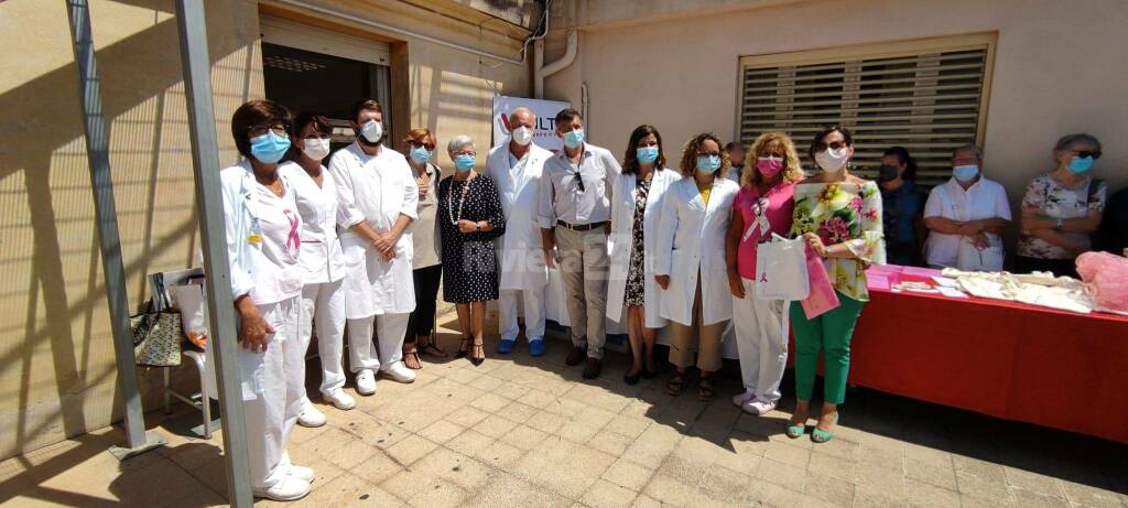 Da &#8220;Sanremo ricama&#8221; e Lilt borse in dono alla Breast Unit del Borea