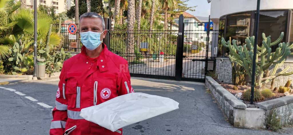 Da Kabul a Sanremo, l’appello della Croce Rossa: «Ecco di cosa hanno bisogno i profughi»