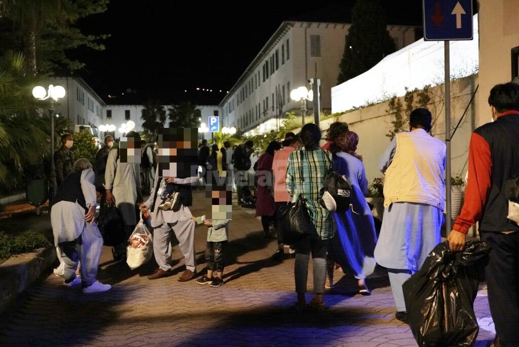 Chiusa l&#8217;operazione Aquila Omnia, a Sanremo gli ultimi 121 afgani scampati ai talebani