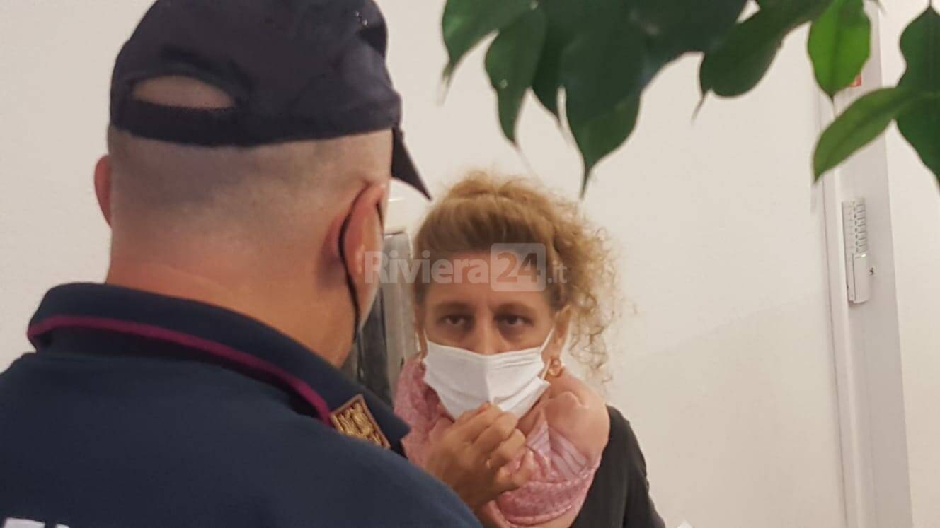 bidella no vax imperia polizia