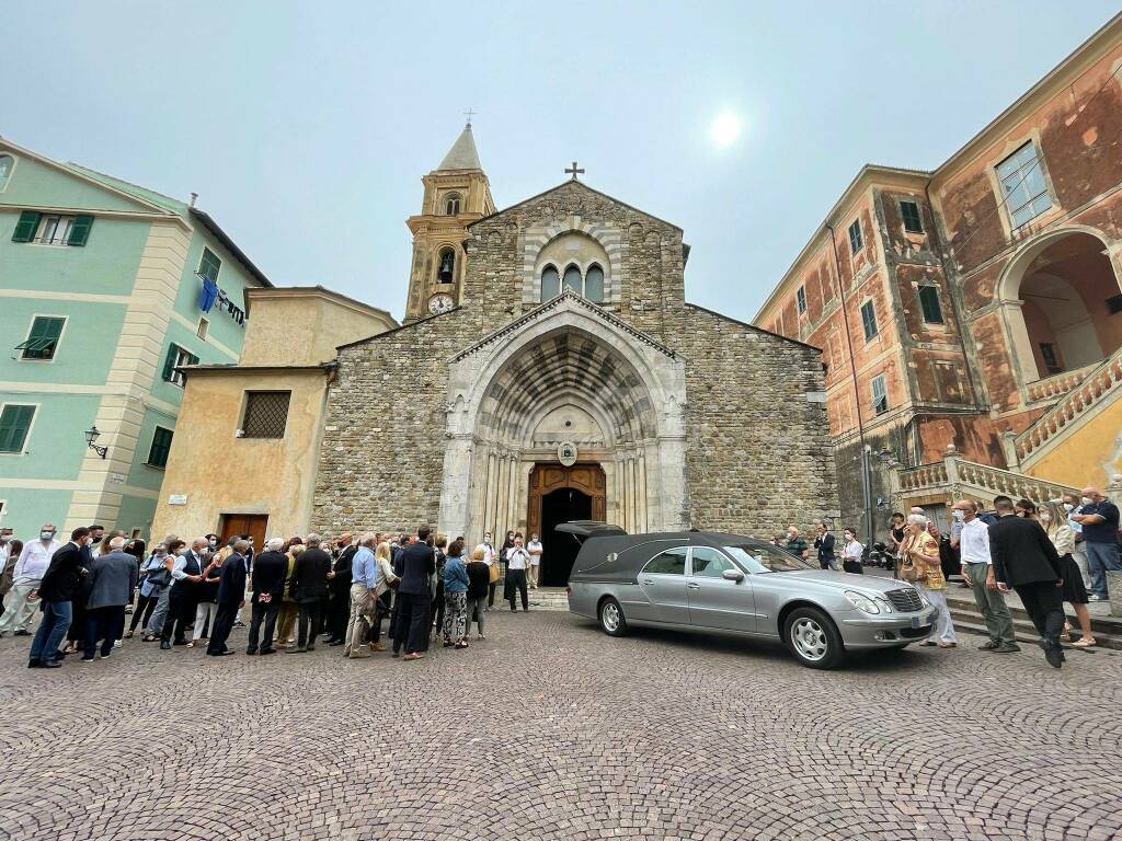 Alla cattedrale di Ventimiglia Alta l’ultimo saluto a Eugenio Magnani