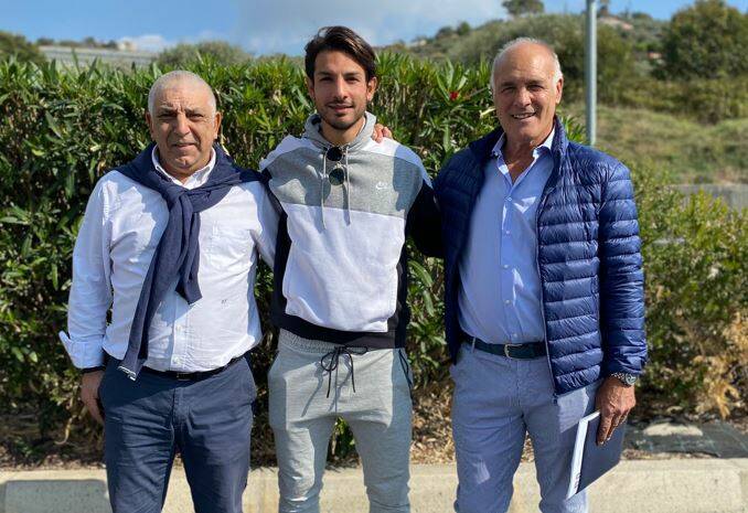 Calcio, Andrea Demontis firma con l’Imperia