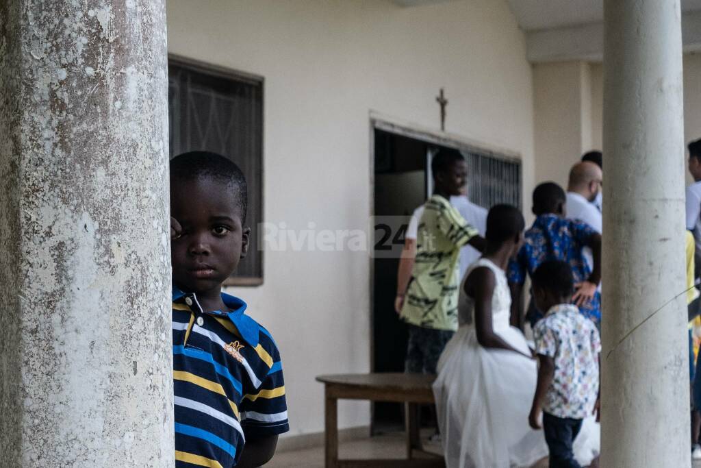 La famiglia della maison di Padre Pio a Bonua