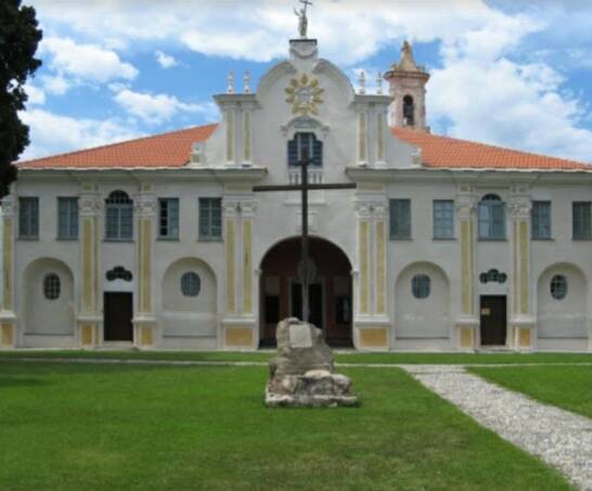  Santuario di Santa Croce al Monte Calvario