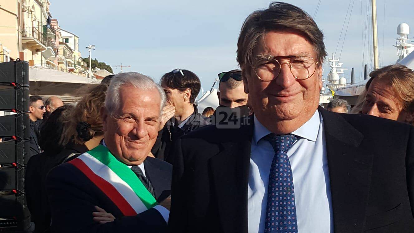 Imperia, con il taglio del nastro si alza il sipario su Olioliva 2021