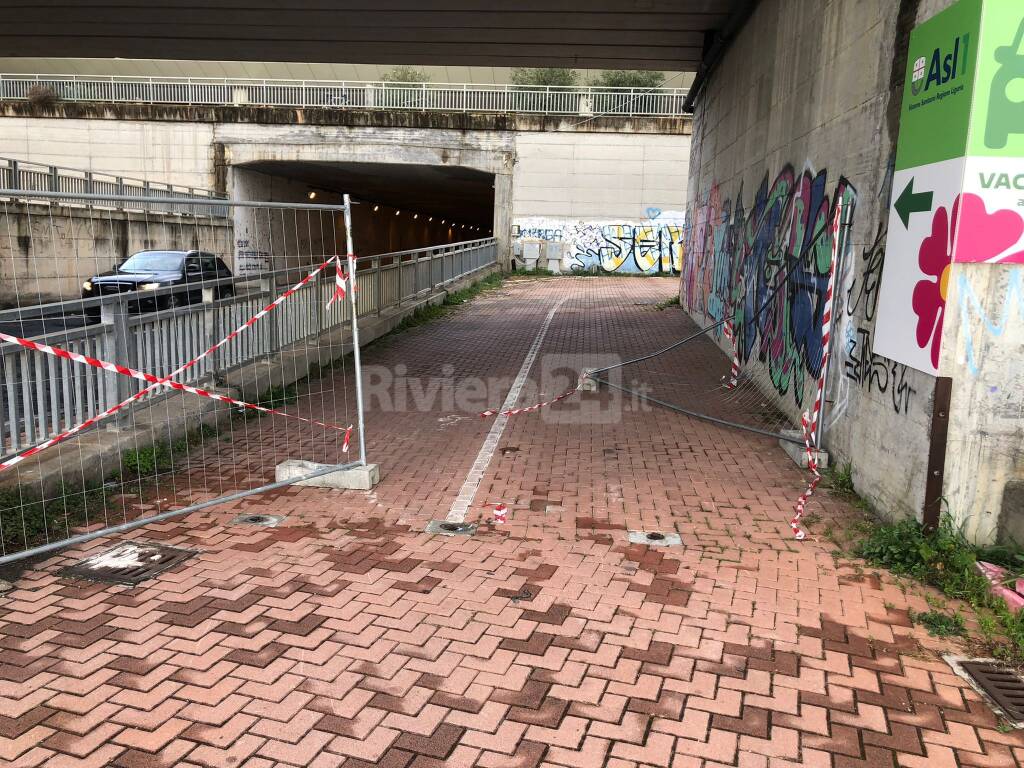 Centro tamponi di Taggia vandalizzato, tecnici Asl al lavoro: apertura in settimana