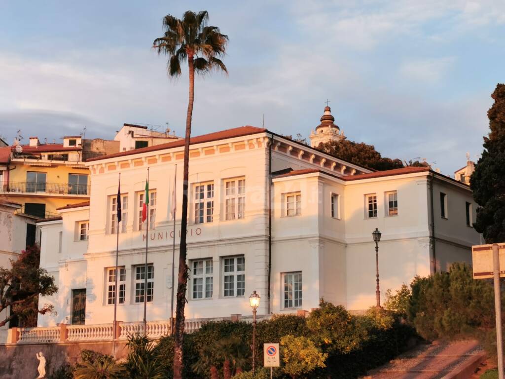 Bordighera, in vendita i parcheggi dell’autorimessa di via Canova